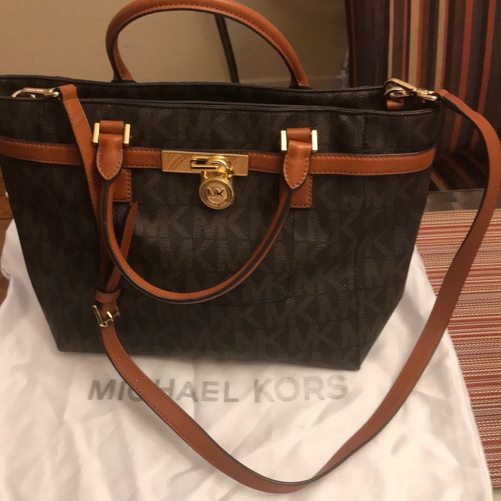 Handbag